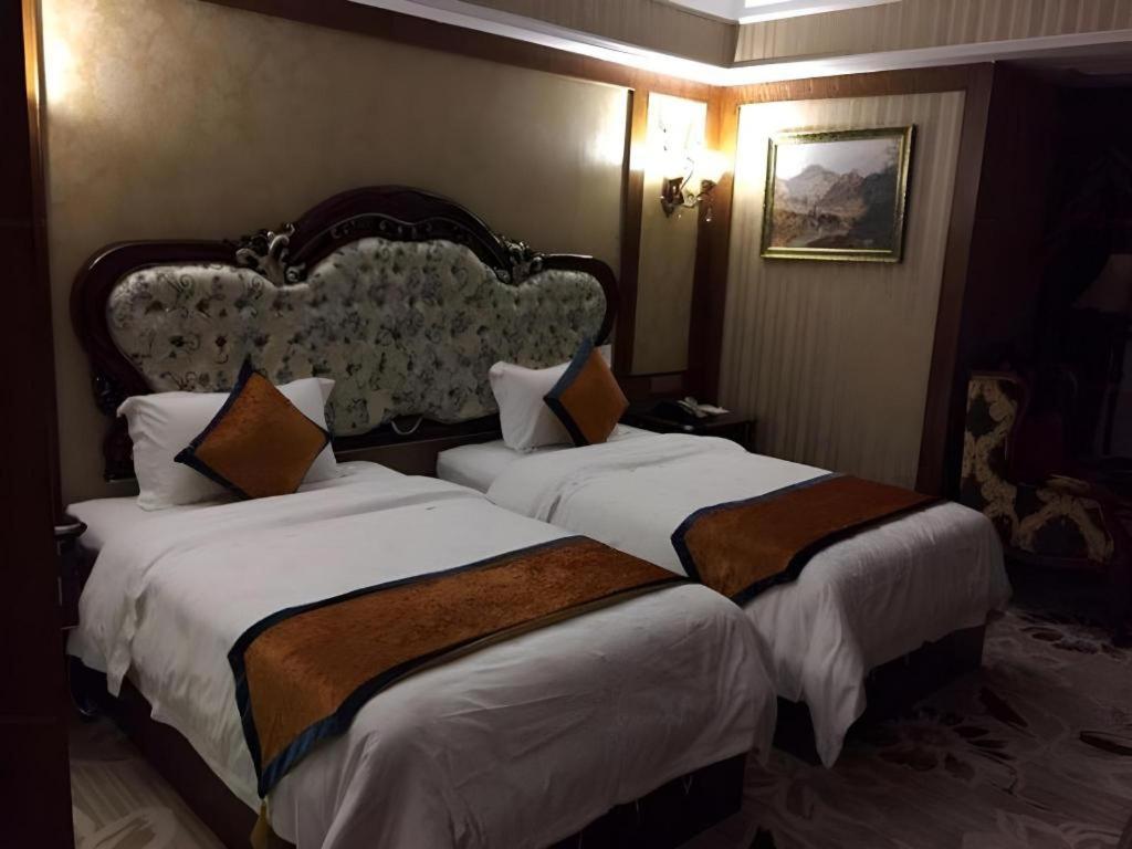 Chengdu French Theme Gold Palace Exterior foto