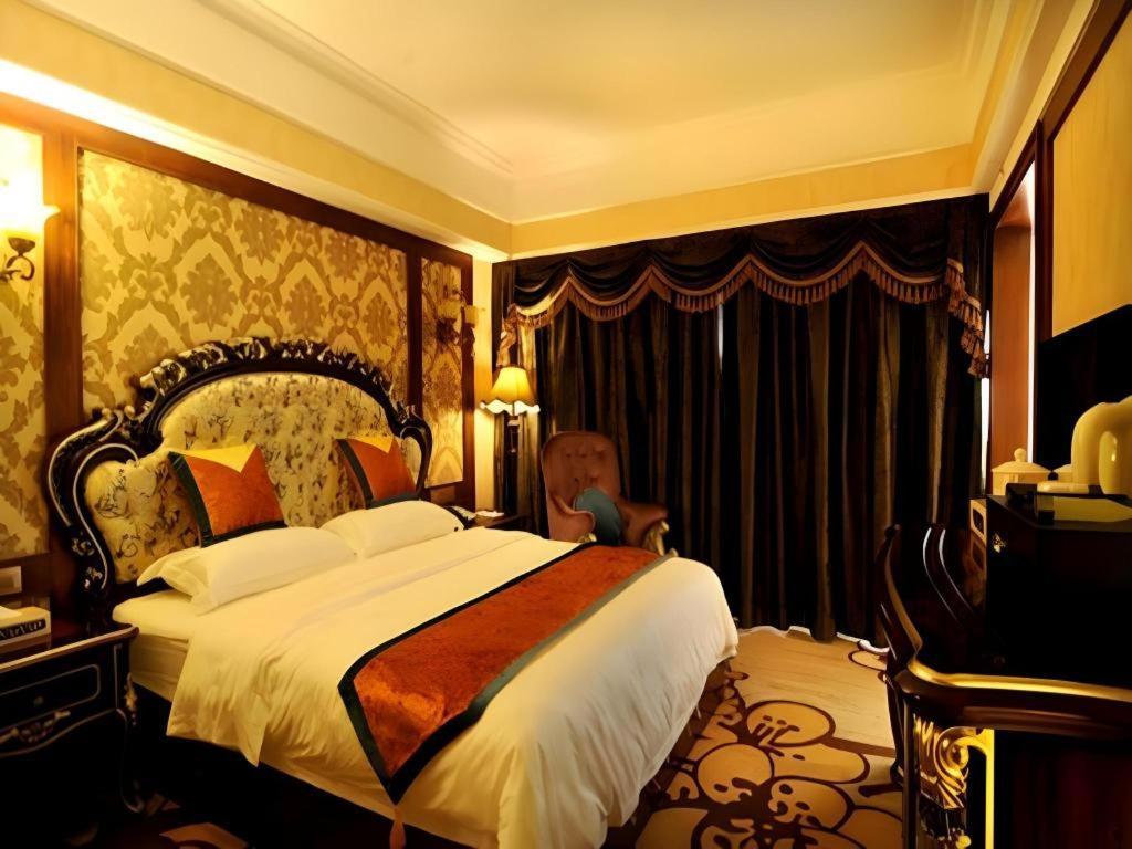 Chengdu French Theme Gold Palace Exterior foto