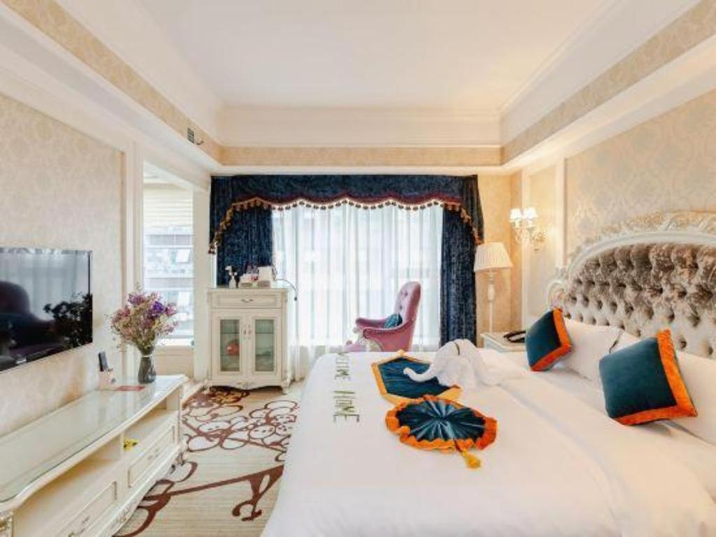 Chengdu French Theme Gold Palace Exterior foto